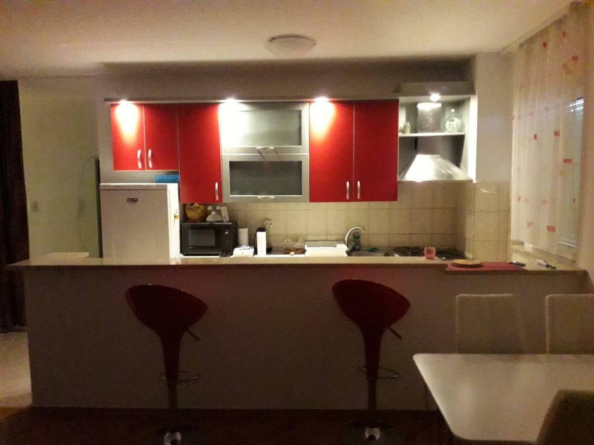 Apartman Baška Voda Exteriér fotografie